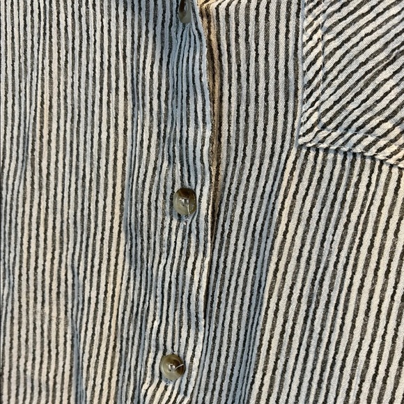 $5/25! Add 5 to bundle to get for $25 Striped Button Down Shirt - Picture 4 of 4